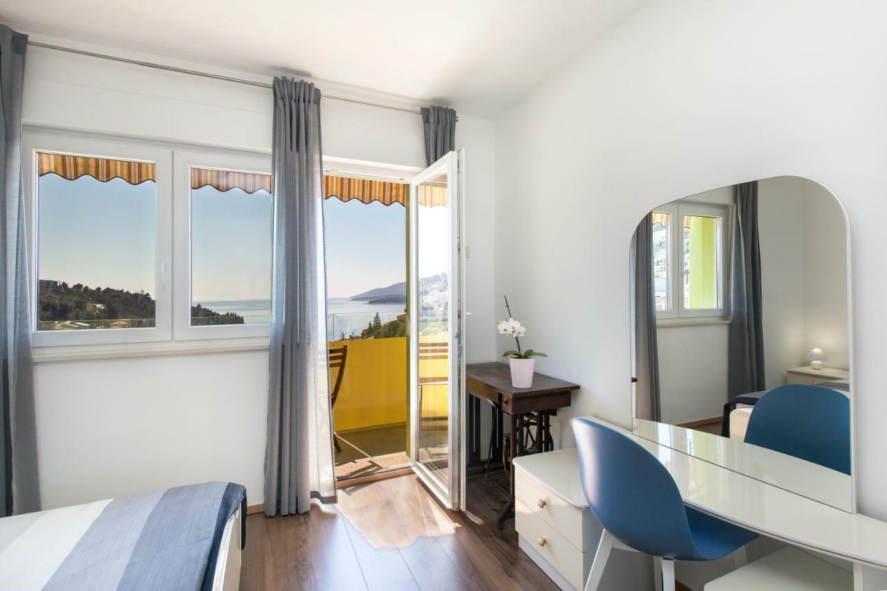 Apartment Dora Rabac Eksteriør billede
